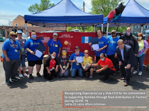 DONACIÓN-comida-ayudaton-uslatinoaffairs